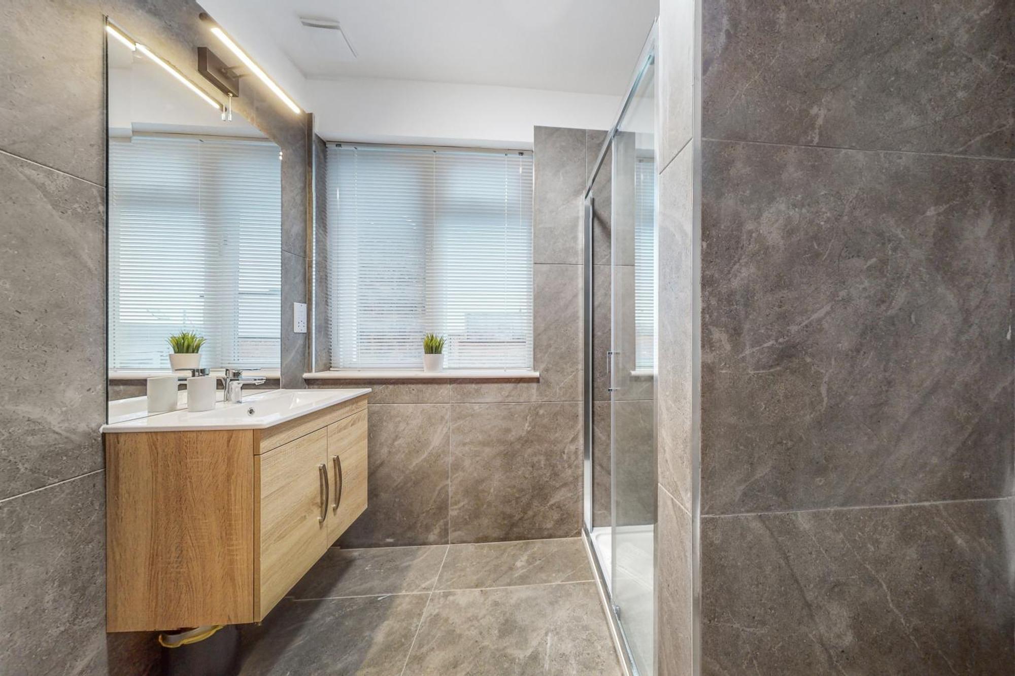 Stylish & Spacious Modern Near Dalston Kingsland Station * Londres